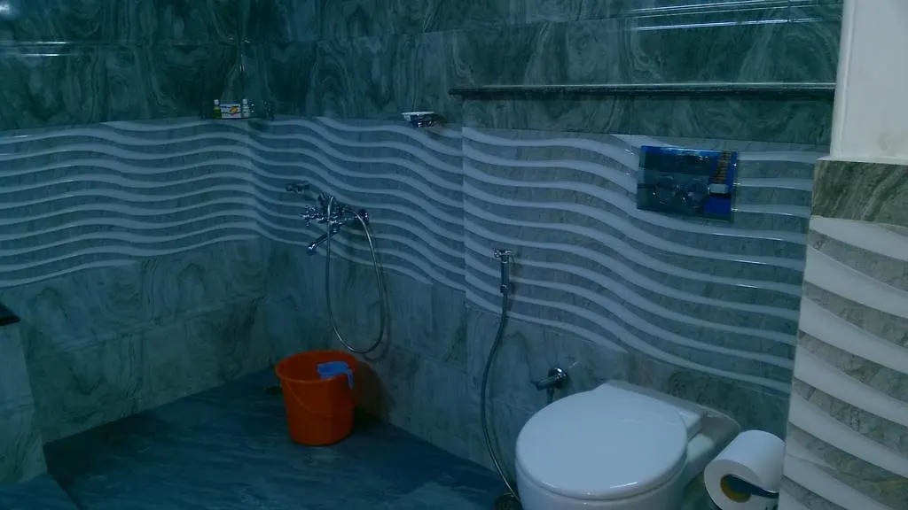 Resort Palm Tree Bungalow Hotel Varkala