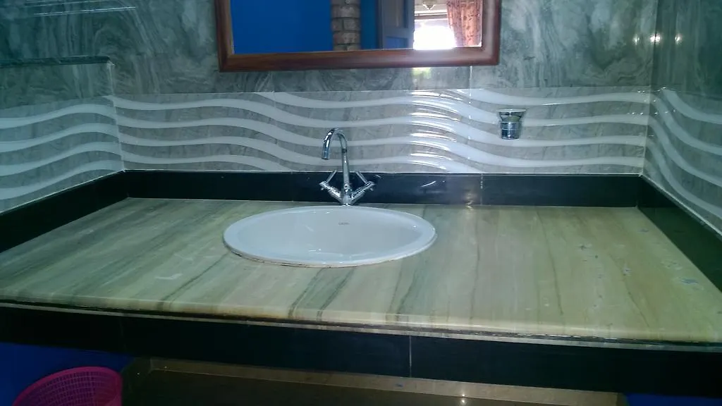 Palm Tree Bungalow Hotel Varkala