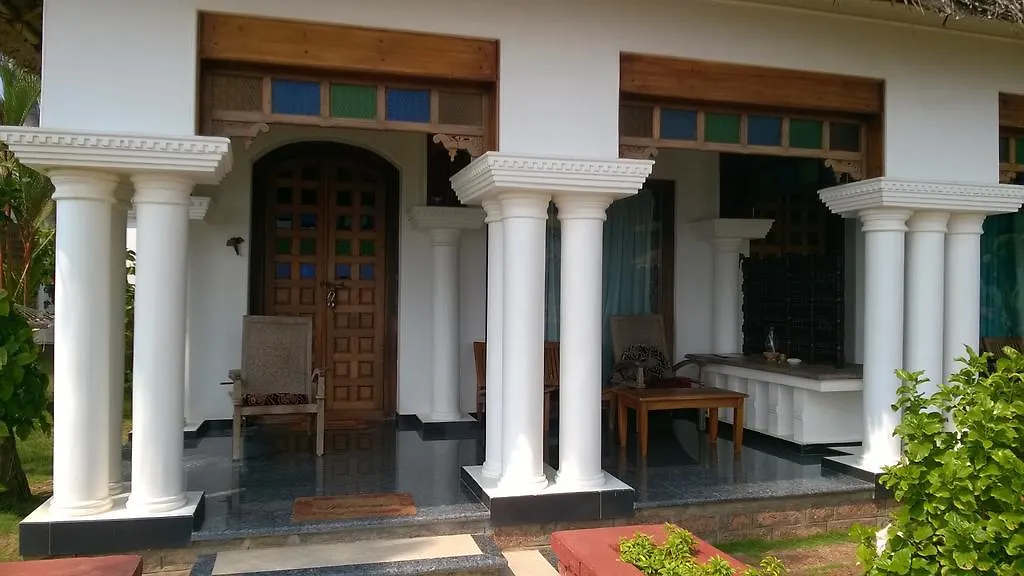 Palm Tree Bungalow Hotel Varkala